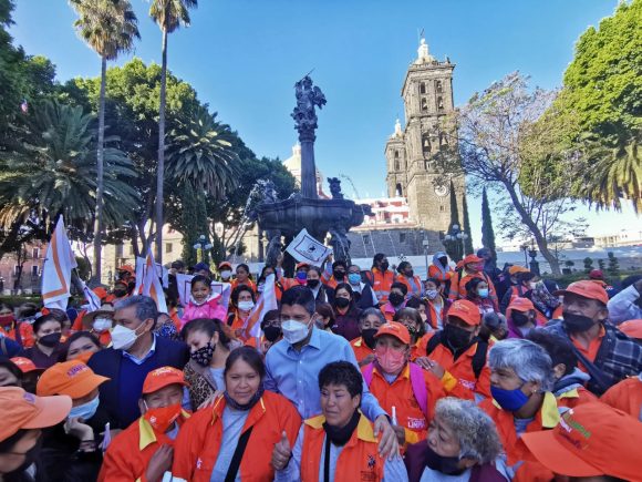 Pactan 4.5% directo al salario y más prestaciones para “Naranjitas”