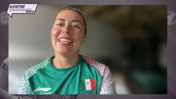 La medallista Aída Román protagonizó la charla “Entre Campeones”