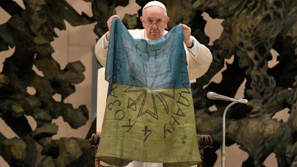 Papa condenó la “horrenda crueldad” en Bucha