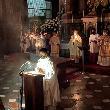 Encabeza arzobispo Vigilia Pascual y llama a mantener la esperanza