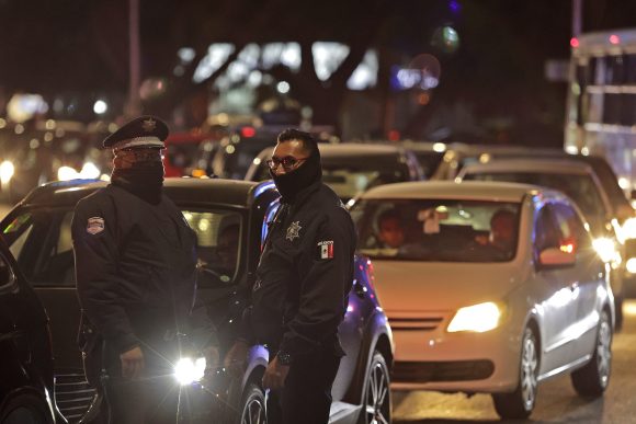 Refuerzan operativos anti arrancones en la capital