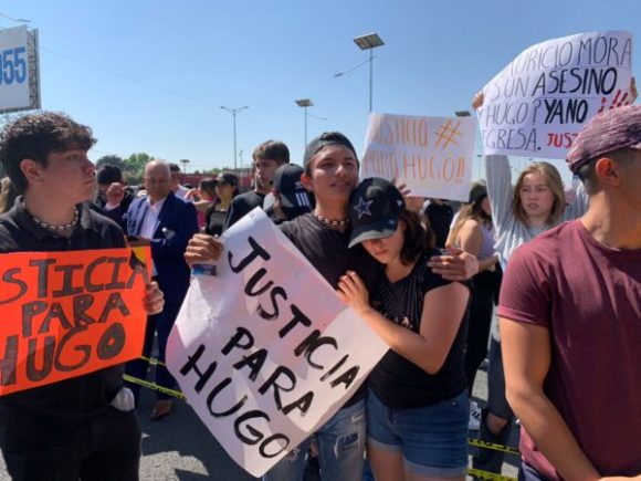 Justicia para Hugo; familiares bloquean Periférico