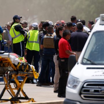 Aumenta a 21 el número de personas muertas en el tiroteo de la escuela de Texas; 18 niños y 3 adultos