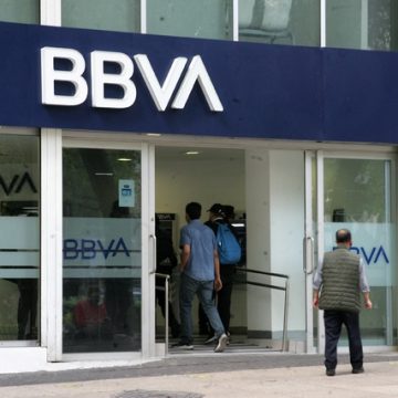 BBVA ”ofrece disculpas e invita un café” a clientes tras error en transacciones