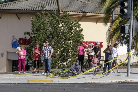 Un muerto y cinco heridos en un tiroteo en una iglesia cerca de Los Ángeles