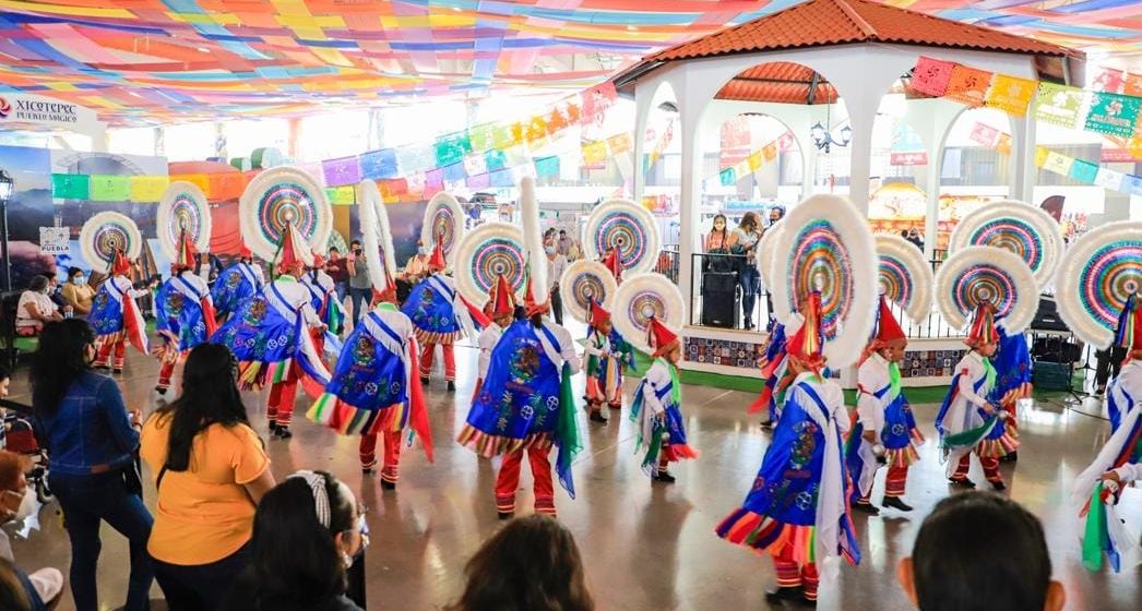 Pabellón de Pueblos Mágicos y Turismo atiende a más de 10 mil visitantes