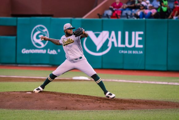 Los Pericos se quedaron con la serie como visitantes ante El Águila