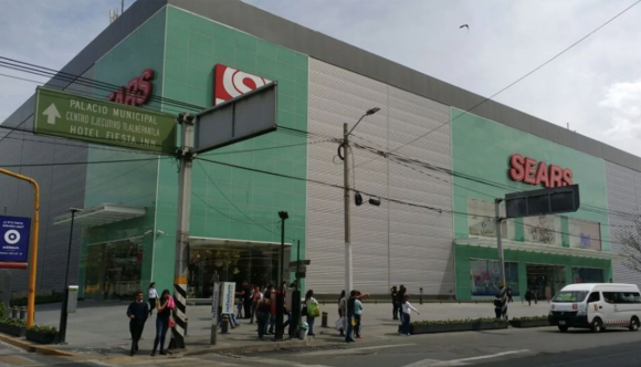 Esposo asesina a dos personas dentro de Sears en Tlalnepantla; luego se mata