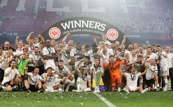 El Eintrach Frankfurt se corona invicto en la Europa League