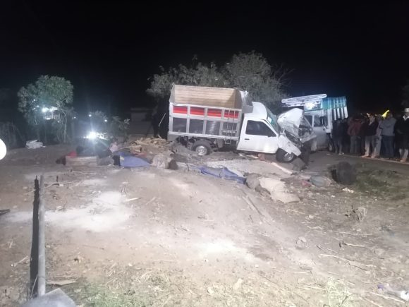 Volcadura deja cuatro migrantes muertos en Chiapas