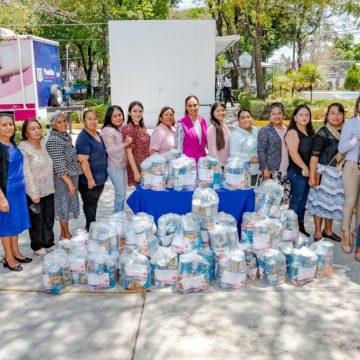 Con motivo del día de las madres, SMDIF hace donativo de conservas a subsistemas de juntas auxiliares