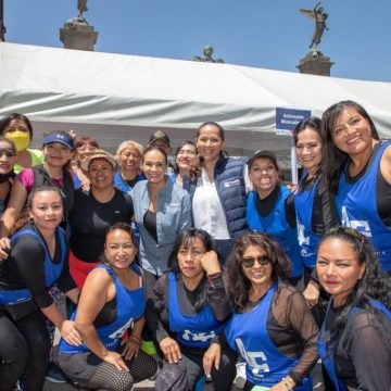 Liliana Ortiz encabeza celebración para mamás y docentes del municipio de Puebla