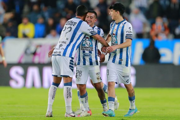 El Pachuca goleó al América y con autoridad se mete a la final del Clausura 2022