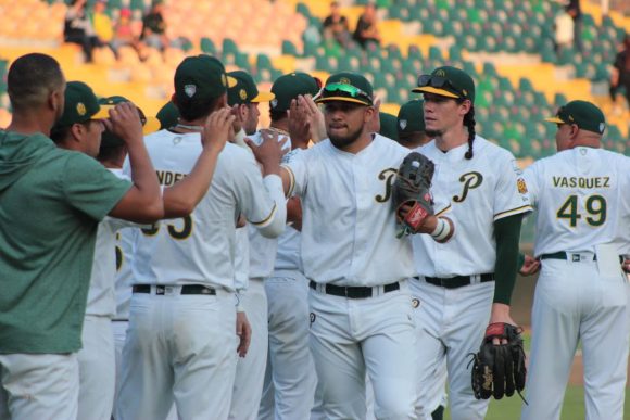 Los Pericos de Puebla se quedaron con la serie ante los Saraperos en el Hermanos Serdán