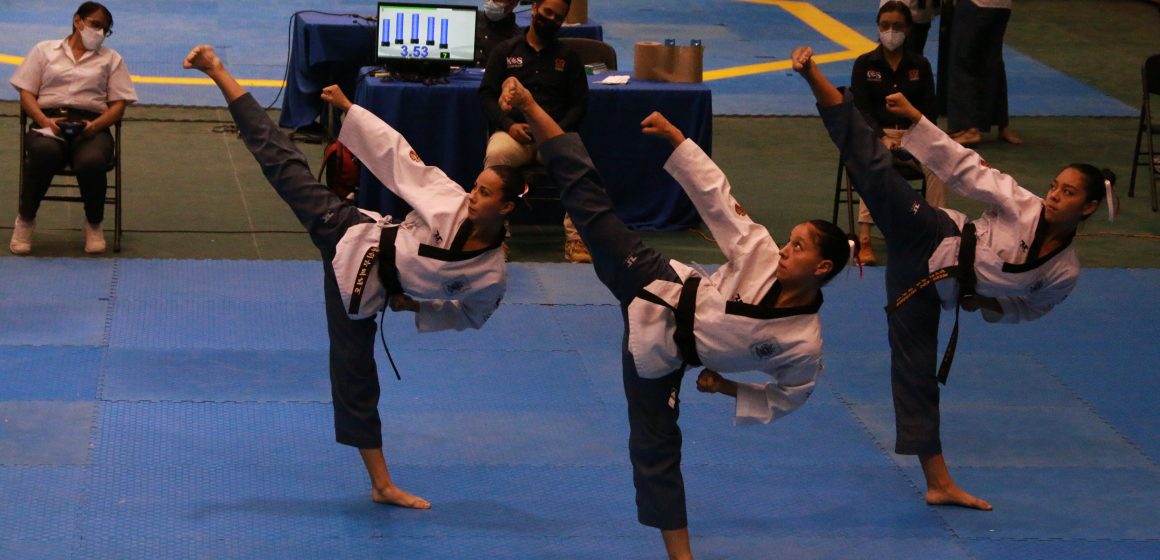 La UPAEP acapara medallas de bronce en las formas del Taekwondo