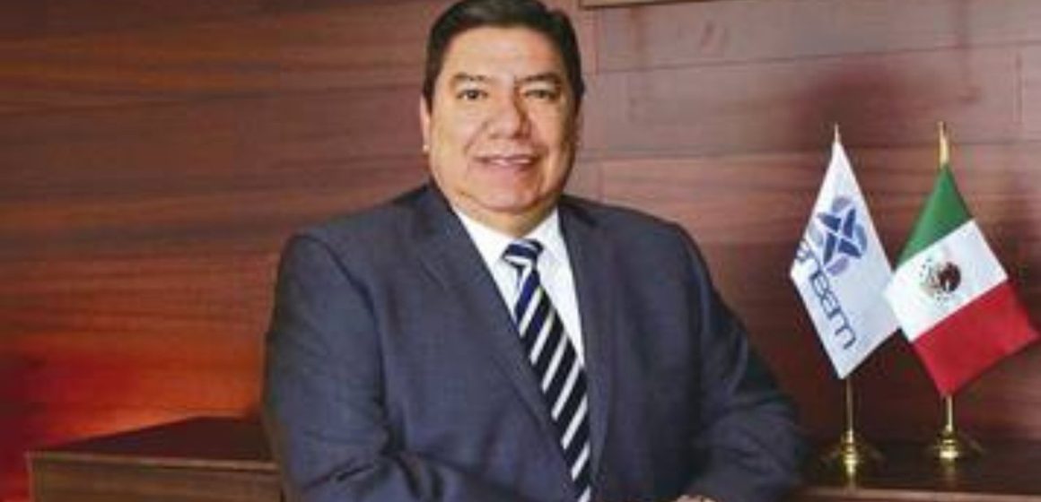 Renuncia Víctor Hernández a la dirección del SENEAM