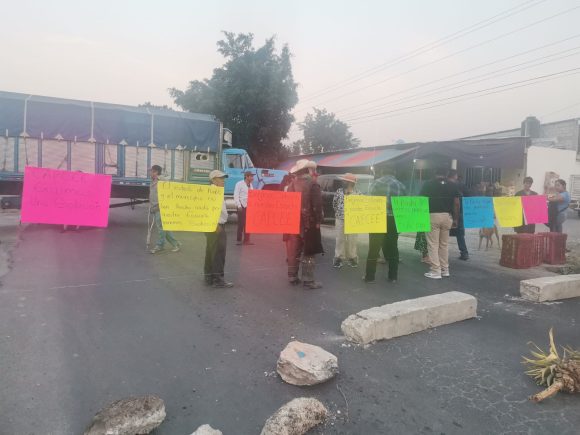 Exigen a la SEP y CAPCEE reparar escuela abandonada desde el sismo 19S