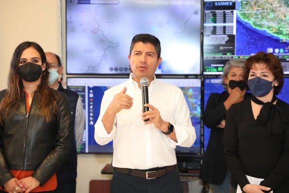 Eduardo Rivera Pérez suma herramientas para la prevención y atención de desastres