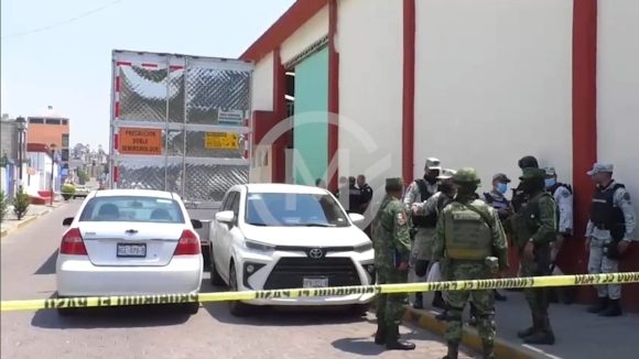 Aseguran a 400 migrantes entre Puebla y Tlaxcala