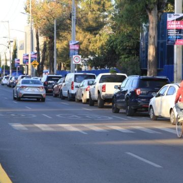Eduardo Rivera entregó rehabilitación de carretera a Manzanilla