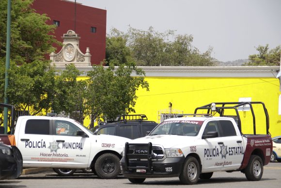Policía Estatal mantiene seguridad en Acatlán de Osorio