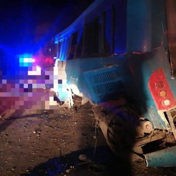 Accidente deja 14 muertos y 20 heridos en Jalisco