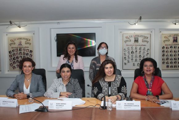 Comisión del Congreso aprueba reformas a favor de la igualdad entre mujeres y hombres