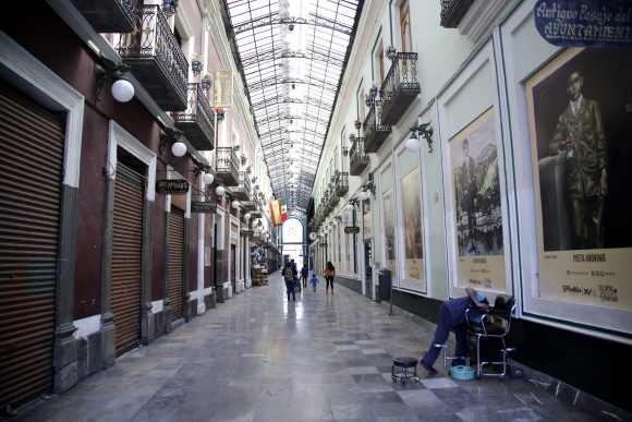 CENTRO HISTORICO Casi un millón de pesos costará la sustitución de láminas del Pasaje del Ayuntamiento