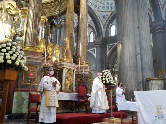 Llama arzobispo de Puebla a la reconciliación ante clima de violencia