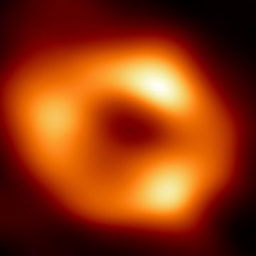 Captan por primera vez imagen de agujero negro dentro de la Vía Láctea