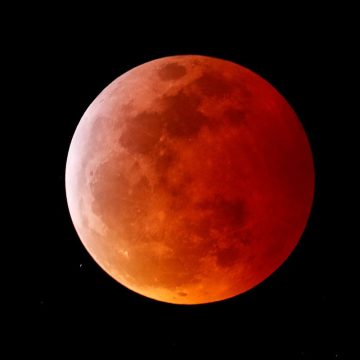 ¿Cuándo y a qué hora se podrá ver la Luna de Sangre