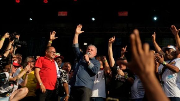Lula Da Silva anuncia su precandidatura a la presidencia de Brasil