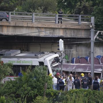 Choque de trenes deja un muerto y 85 heridos cerca de Barcelona