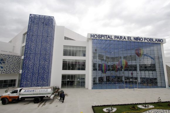 obras-emblematicas-rmv-160408 Con entrega de juguetes, SEDIF genera sonrisas en niñas y niños del HNP