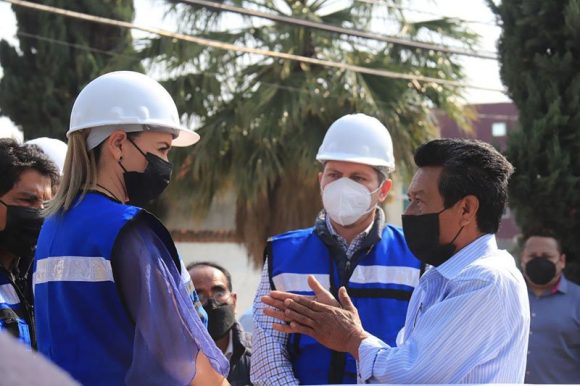 Paola Angon da banderazo al programa intensivo de bacheo en San Pedro Cholula