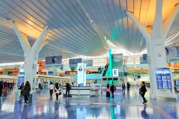 Japón se reabre formalmente al turismo tras pandemia