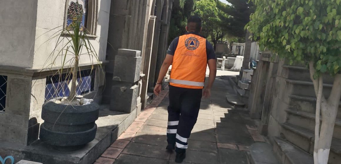 Ayuntamiento de Puebla revisa medidas de seguridad en panteones por el Día del Padre