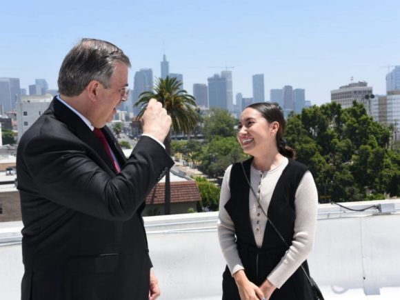 Se reúne Marcelo Ebrard con Katya Echazarreta, primera mujer mexicana en ir al espacio