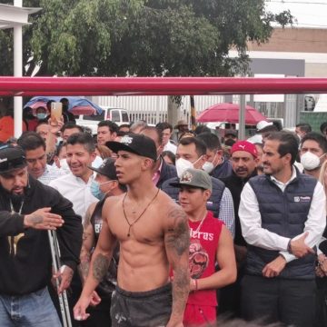 “Sin miedo al éxito papi” visitó a la banda de la Central de Abasto de Puebla