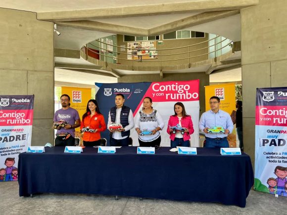 Ayuntamiento de Puebla organiza “Gran Paseo Muy Padre” para celebrar a los papás en su día