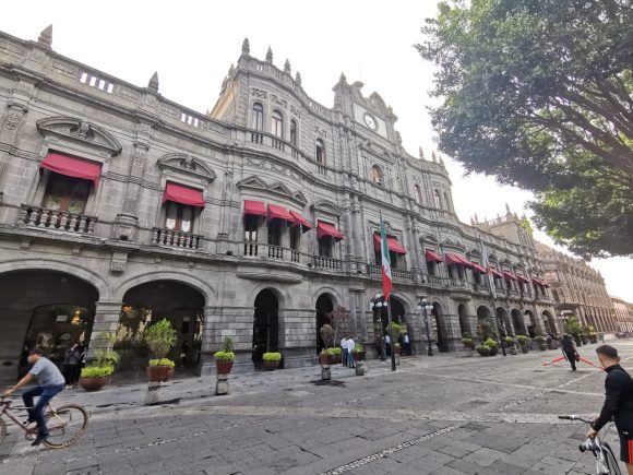 51ee815f-4cdc-401e-911c-4af1f5cdfa20 (1) Aprueba comisión de Hacienda del Ayuntamiento de Puebla línea de crédito por 160 mdp