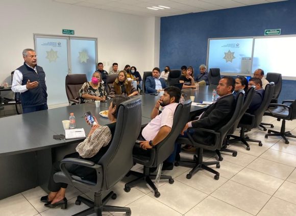 Realizan regidores de San Andrés Cholula mesa de trabajo en instalaciones de seguridad pública municipal