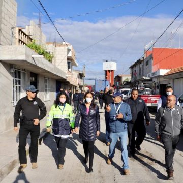 Tras incendio, Ayuntamiento de Puebla brinda atención a familias de Buena Vista Tetela