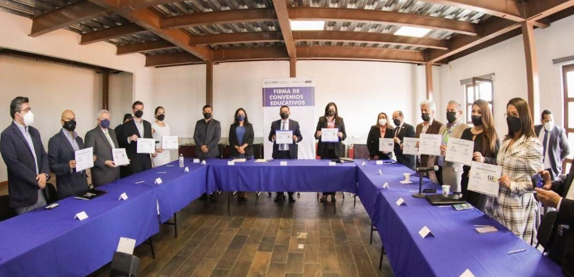 Ayuntamiento de San Andrés Cholula firma convenios educativos con universidades