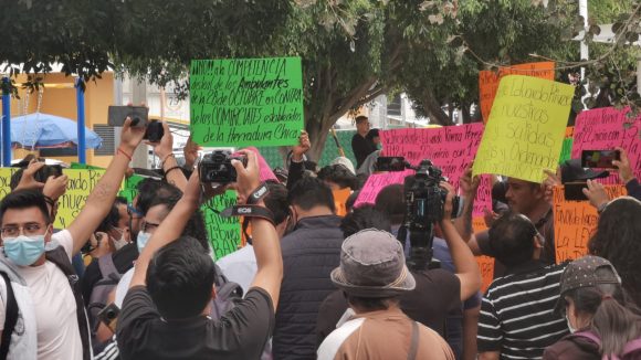 8c9e0dd7-4561-44d4-9776-ec5daca332ce Exigen a Eduardo Rivera retiro de ambulantes de la Central de Abasto
