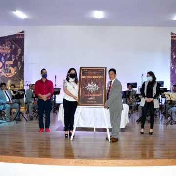 Norma Layón celebra el 24 aniversario de la banda sinfónica de Texmelucan