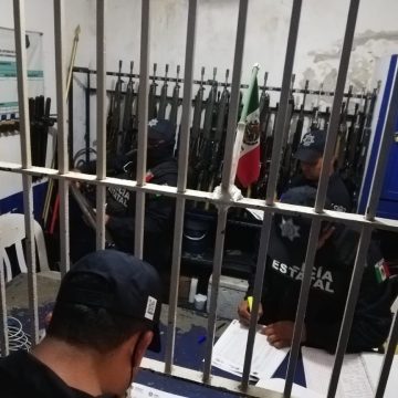 Policías se niegan a exámenes de control y confianza en Cosamaloapan