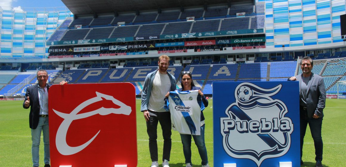 El Club Puebla firma convenio de cuatro años con patrocinador principal