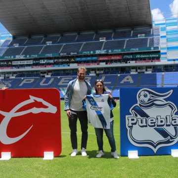 El Club Puebla firma convenio de cuatro años con patrocinador principal