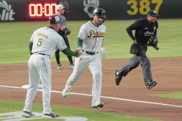 Los Pericos de Puebla amarraron la serie ante los Mariachis